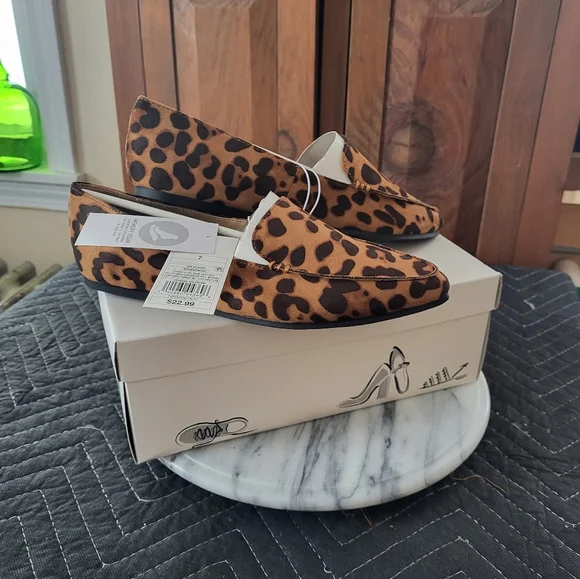 NWT Leopard Flats 8 - Picture 10 of 11